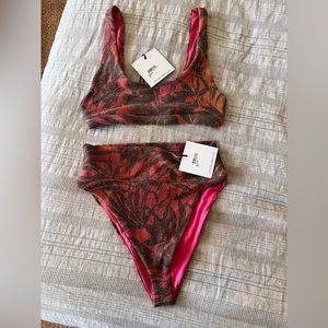 Beach Riot Hibiscus swimsuit. M top. L bottom. Final sale and couldn’t return.